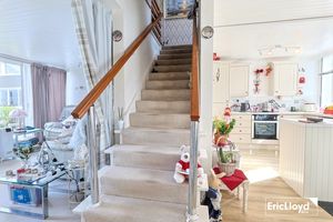 Photo 11- click for photo gallery